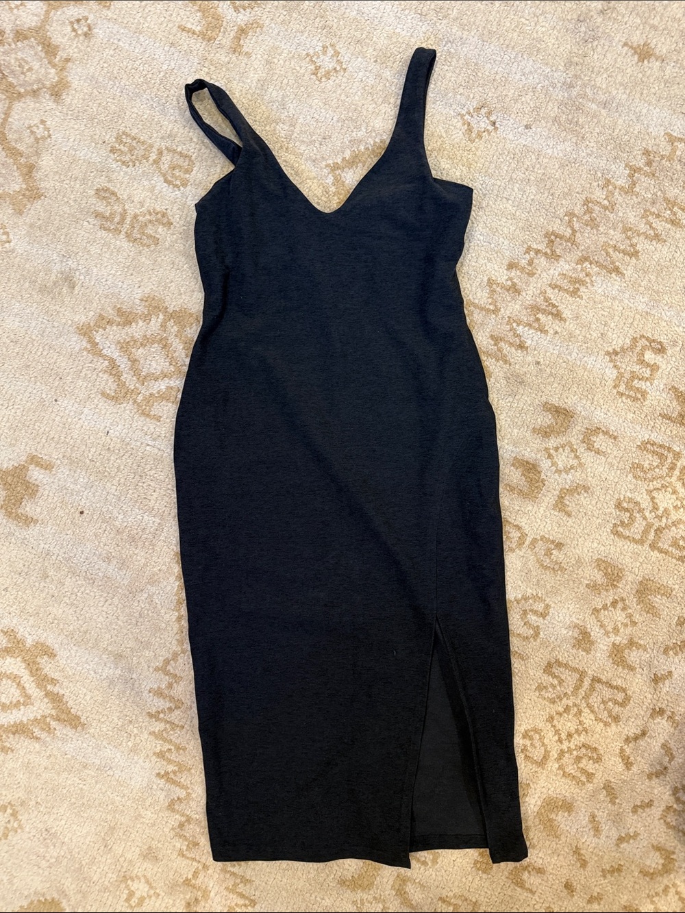 Beyond Yoga V-Neck Midi Dress with slit M
